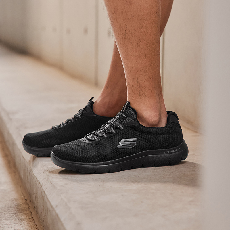Skechers Pria 52811‑BBK Summit - Men'S Shoes With Memory Foam ulasan dan harga